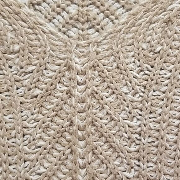 Romeo & Juliet Couture Tan and White Sweater Sz L - Picture 3 of 5